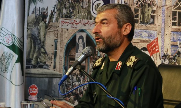 آقای رئیسی آمد و مانند دهه ۶۰ جهادی، انقلابی و ولایی عمل کرد. آقای رئیسی آمد و مانند دهه ۶۰ جهادی، انقلابی و ولایی عمل کرد.