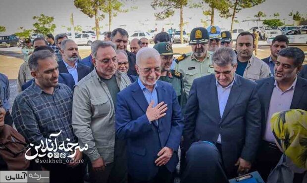 حضور دکتر مومنی، وزیر کشور، به همراه هیأت همراه در شهرستان سرخه حضور دکتر مومنی، وزیر کشور، به همراه هیأت همراه در شهرستان سرخه