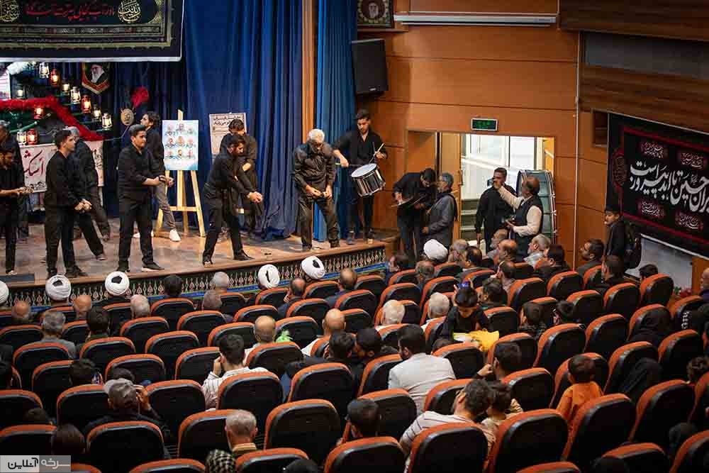 جلوه‌ای از محبت و خدمت خادمان اربعین سرخه