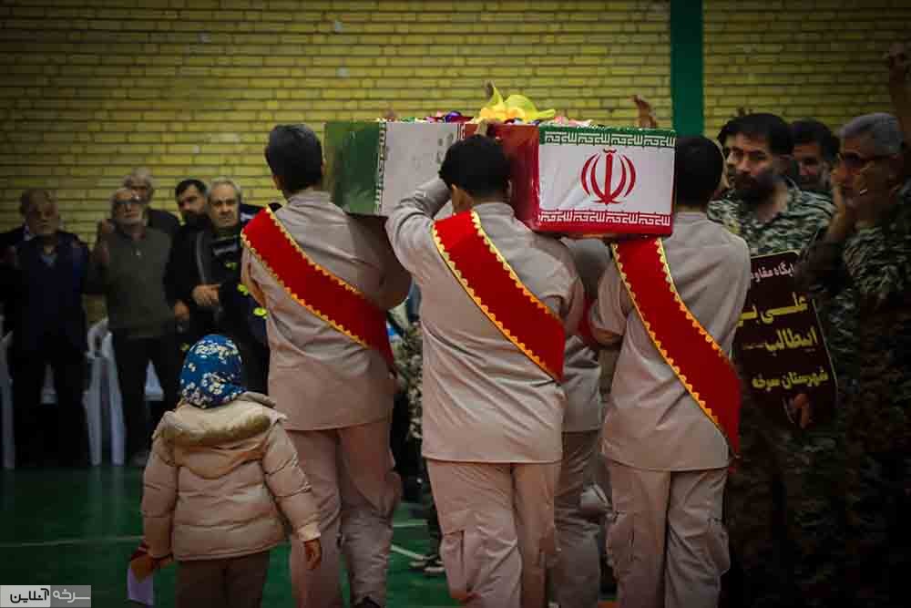 تشییع لاله‌های گمنام دفاع‌مقدس در سرخ