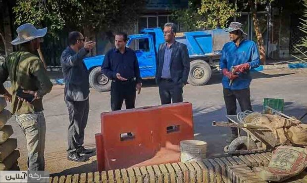 بهسازی میدان ولیعصر سرخه در محله‌ای تاریخی