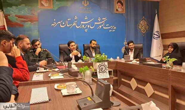 دانش‌آموزان، محور برنامه‌های دهه فجر در سرخه