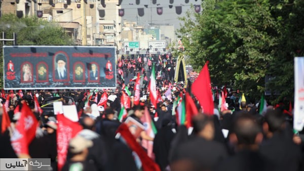 حضور گسترده مسئولان در تشییع رهبر شهید حضور گسترده مسئولان در تشییع رهبر شهید